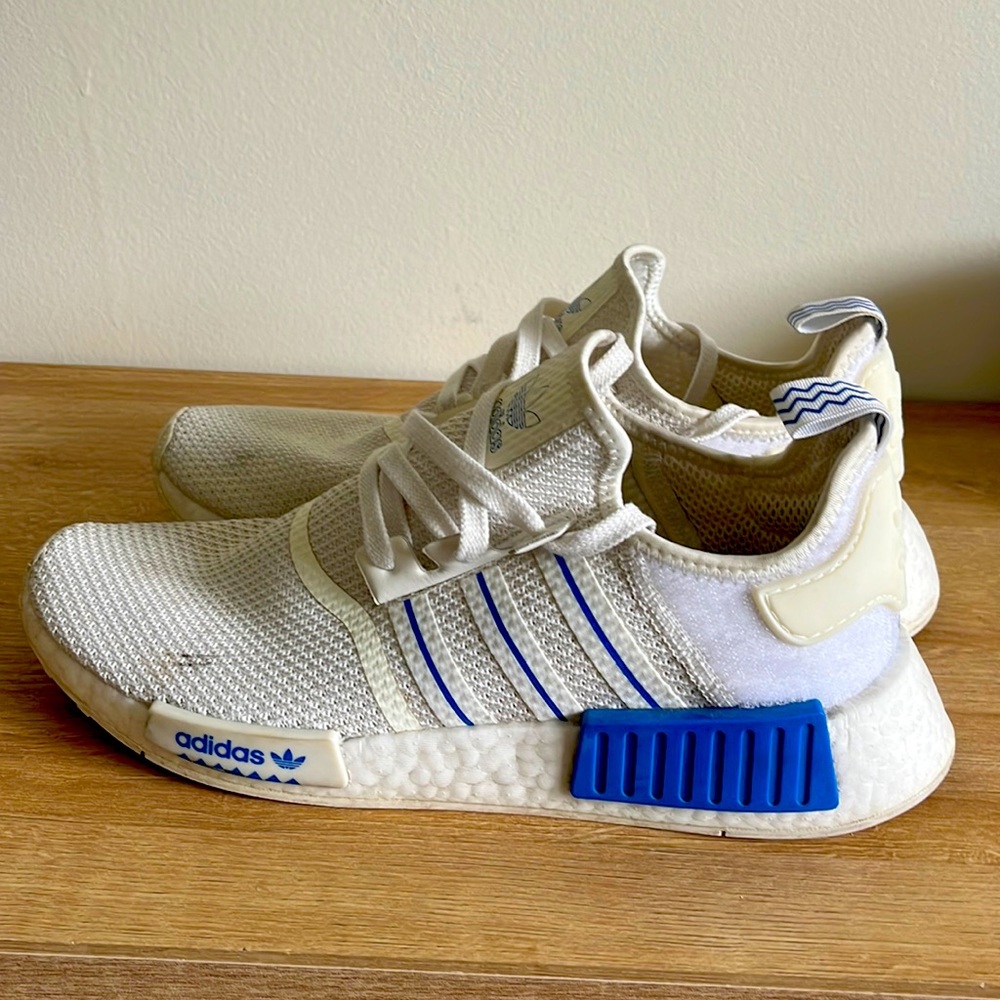 Adidas NMD_R1 barley worn size 11